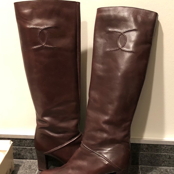 Authentic Chanel boots - Picture 2 of 5